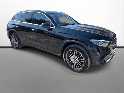 2025 Mercedes-Benz GLC 300 