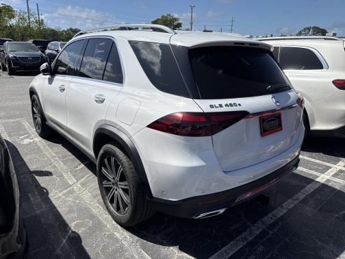 Polar White 2025 Mercedes-Benz GLE 450e 4MATIC