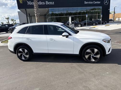 2024 Mercedes-Benz GLC 300 4MATIC