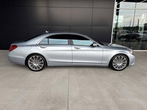 Diamond Silver Metallic 2017 Mercedes-Benz S-Class