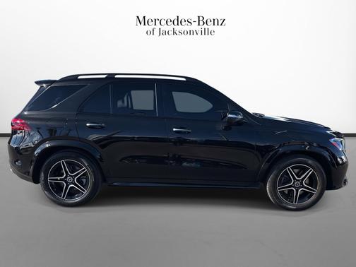 Obsidian Black Metallic 2026 Mercedes-Benz GLE 350