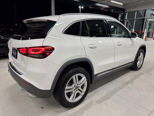 2022 Mercedes-Benz GLA 250 Base
