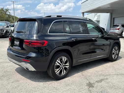 2024 Mercedes-Benz GLB 250 