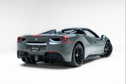 Grigio Scuro 2018 Ferrari 488 Spider Base