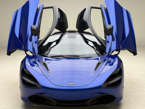 Burton Blue 2018 McLaren 720S Performance