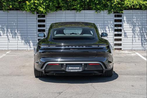2024 Porsche Taycan Sedan