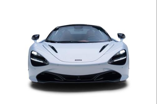 Glacier White 2018 McLaren 720S Performance
