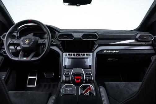 2024 Lamborghini Urus Performante