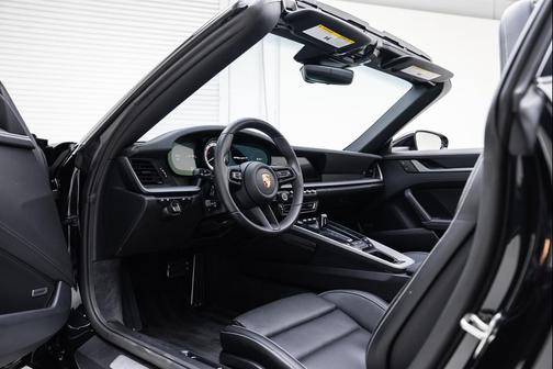 2024 Porsche 911 Targa 4