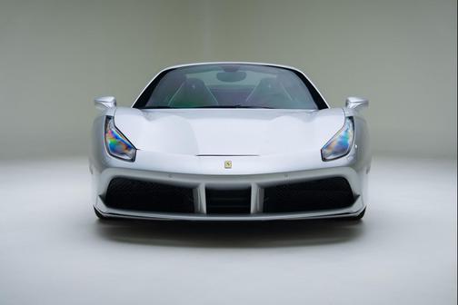 Argento Nurburgring Metallic 2017 Ferrari 488 Spider Base