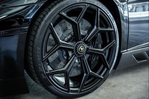 2016 Lamborghini Aventador LP750-4 Superveloce