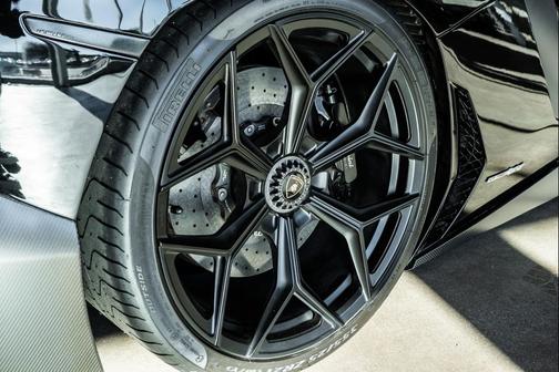 2016 Lamborghini Aventador LP750-4 Superveloce