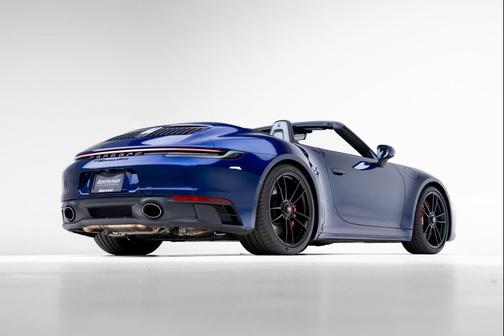 2022 Porsche 911 Carrera GTS