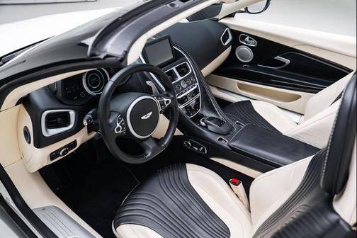 2020 Aston Martin DB11 Volante