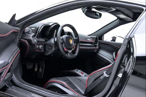 Black 2010 Ferrari 458 Italia Base