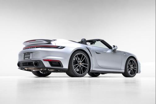2025 Porsche 911 Turbo S