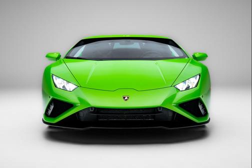 Verde Mantis 2022 Lamborghini Huracan EVO Coupe RWD