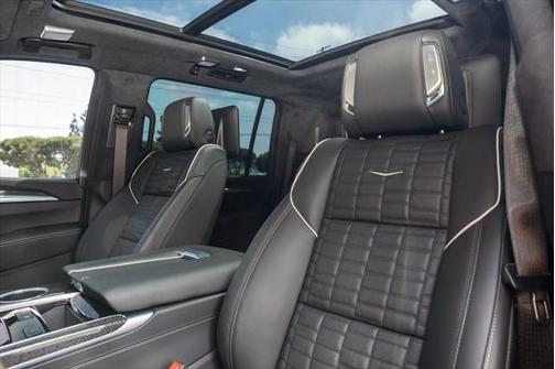 2025 Cadillac Escalade ESV V-Series