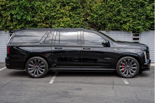 2025 Cadillac Escalade ESV V-Series