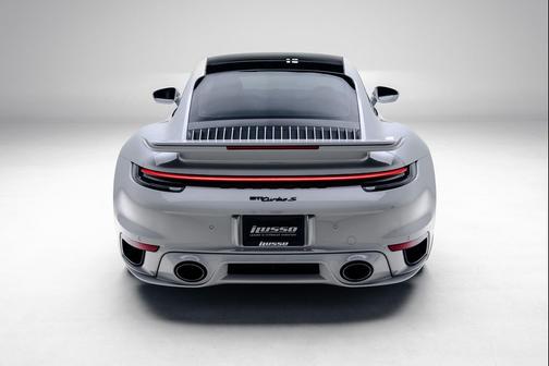 2022 Porsche 911 Turbo S