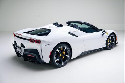 2024 Ferrari SF90 Spider Convertible