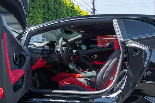 2023 Lamborghini Huracan EVO Coupe RWD