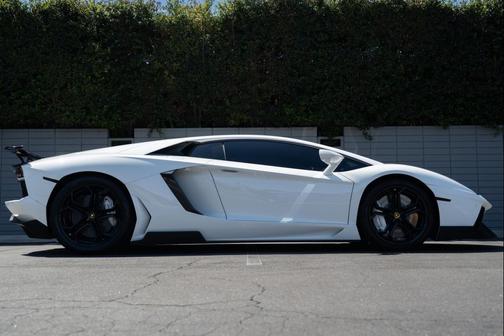 2012 Lamborghini Aventador LP700-4