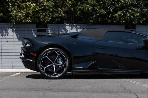 2020 Lamborghini Huracan EVO EVO Spyder
