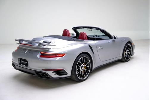 2018 Porsche 911 Turbo S