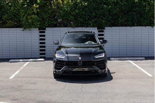 2021 Lamborghini Urus Graphite Capsule
