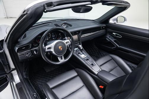 2016 Porsche 911 Turbo S