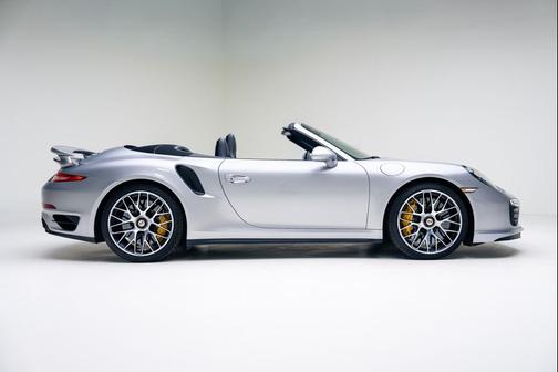 2016 Porsche 911 Turbo S