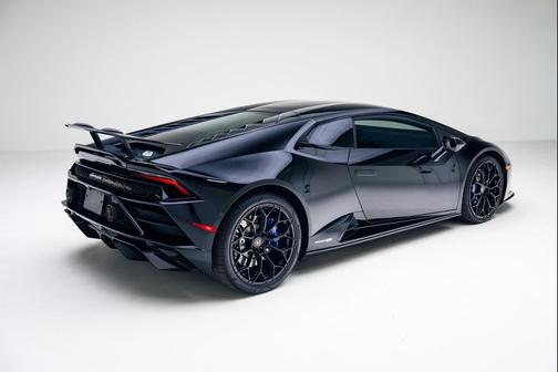 2021 Lamborghini Huracan EVO Coupe