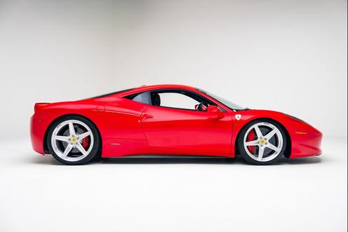 2010 Ferrari 458 Italia Base