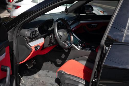 2020 Lamborghini Urus SUV