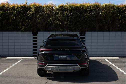 2020 Lamborghini Urus SUV