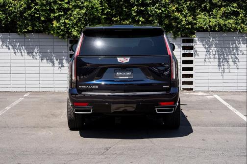 2022 Cadillac Escalade ESV Premium Luxury