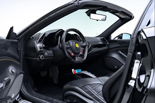 2018 Ferrari 488 Spider Base