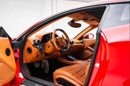 2014 Ferrari F12berlinetta Base