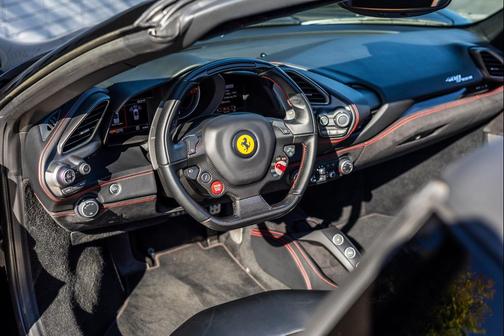 2018 Ferrari 488 Spider Base