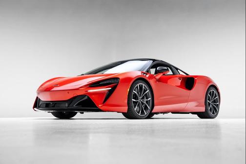 2024 McLaren Artura Coupe