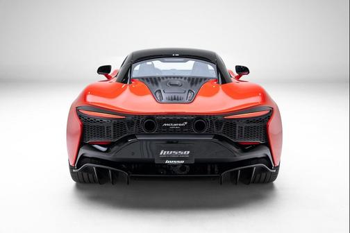 2024 McLaren Artura Coupe