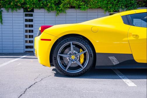 2012 Ferrari 458 Spider Base