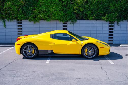 2012 Ferrari 458 Spider Base