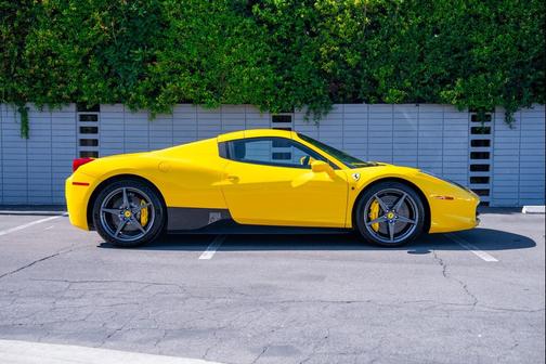 2012 Ferrari 458 Spider Base