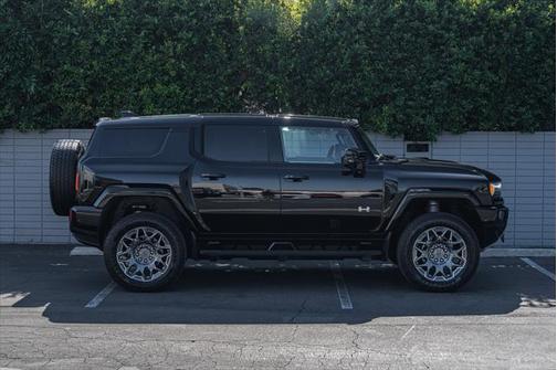 2024 GMC HUMMER EV SUV 3X