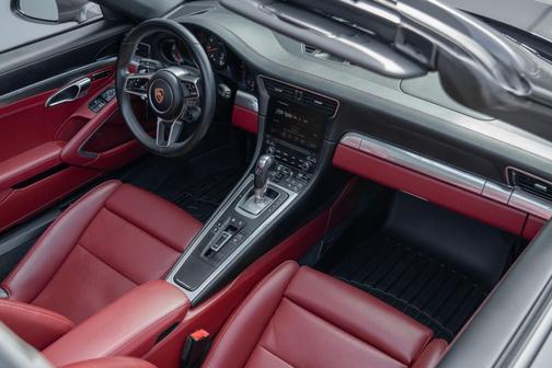 2017 Porsche 911 Targa 4S