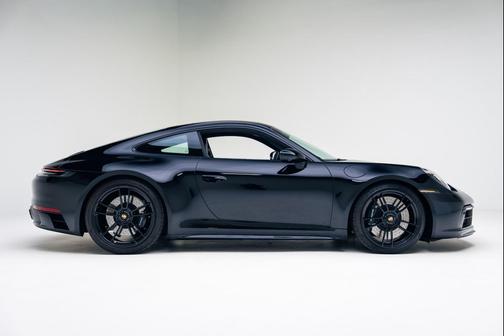 2024 Porsche 911 Carrera GTS