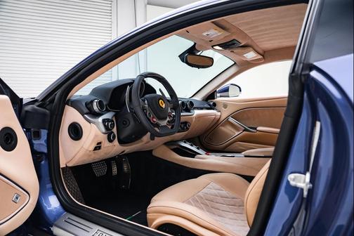 2016 Ferrari F12berlinetta Base