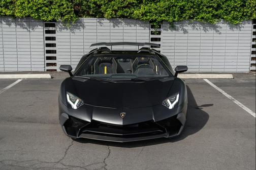 2016 Lamborghini Aventador LP750-4 Superveloce